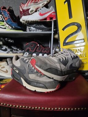 🔥 Nike Air Max 90 Men's Gray and Black Athletic Sneakers Red Size 13